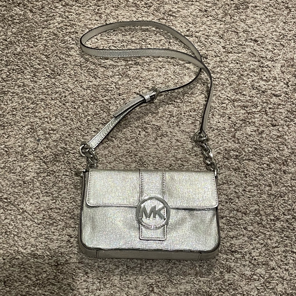 Brand New Michael Kors Crossbody Brand New Michael Kors Crossbody